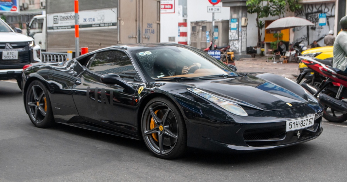 Ferrari 458 Italia hàng hiếm được làm mới ngoại thất tại TP.HCM